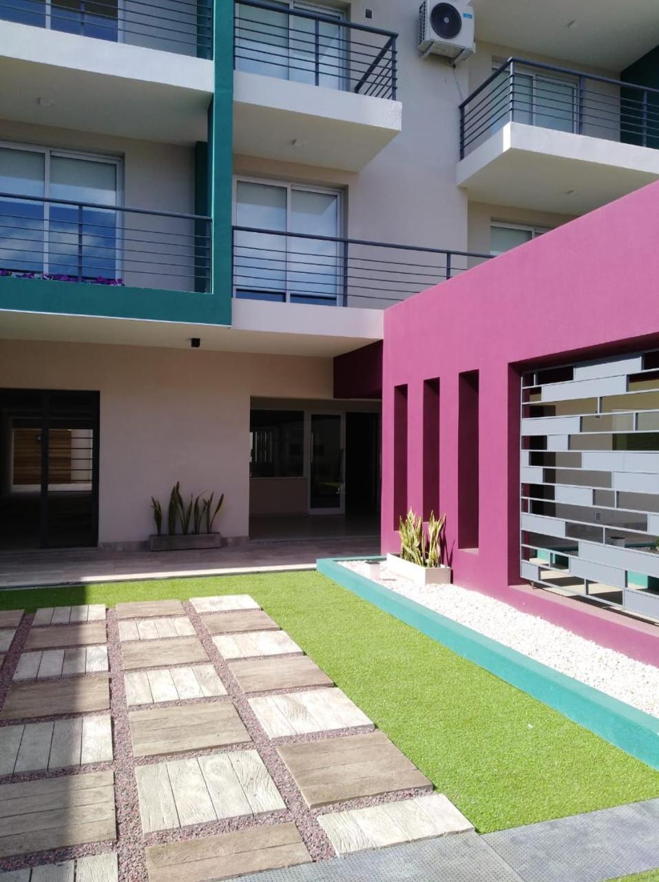 Garden 33 Apartment Chivilcoy Bagian luar foto
